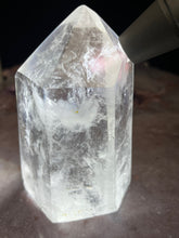 Load image into Gallery viewer, Rose gold tyndall quartz 7