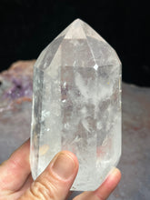 Load image into Gallery viewer, Rose gold tyndall quartz 7