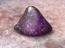 Load image into Gallery viewer, sugilite tumbled 12