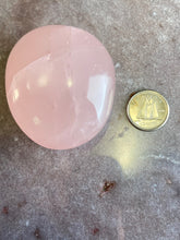 Load image into Gallery viewer, Rose Quartz palmstone 9