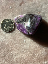 Load image into Gallery viewer, Sugilite tumble 41