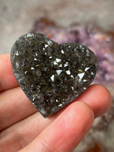 Load image into Gallery viewer, Amethyst druzy heart 2
