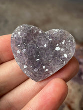 Load image into Gallery viewer, Amethyst druzy heart 4
