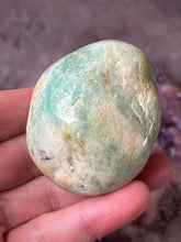 Load image into Gallery viewer, Aquamarine palmstone
