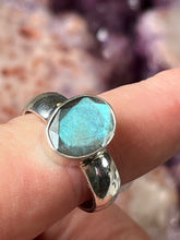 Load image into Gallery viewer, facated labradorite ring size 8.5
