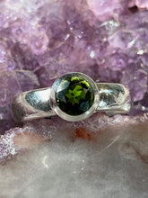 Load image into Gallery viewer, Chrome diopside ring size 7
