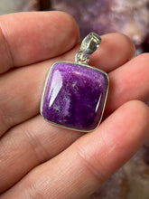 Load image into Gallery viewer, sugilite pendant gel
