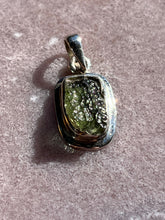 Load image into Gallery viewer, Moldavite pendant 2
