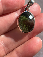 Load image into Gallery viewer, Moldavite pendant 4 (faceted)
