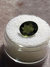 Load image into Gallery viewer, Moldavite faceted 3
