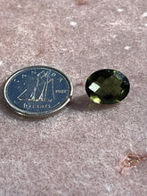 Load image into Gallery viewer, Moldavite faceted 3
