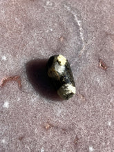 Load image into Gallery viewer, Phenakite polished 9

