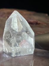 Load image into Gallery viewer, Rose gold tyndall quartz 8
