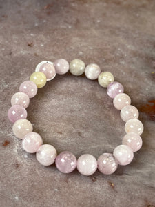 Cats eye kunzite bracelet 8mm