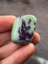 Load image into Gallery viewer, Kammererite in Serpentine tumble 4
