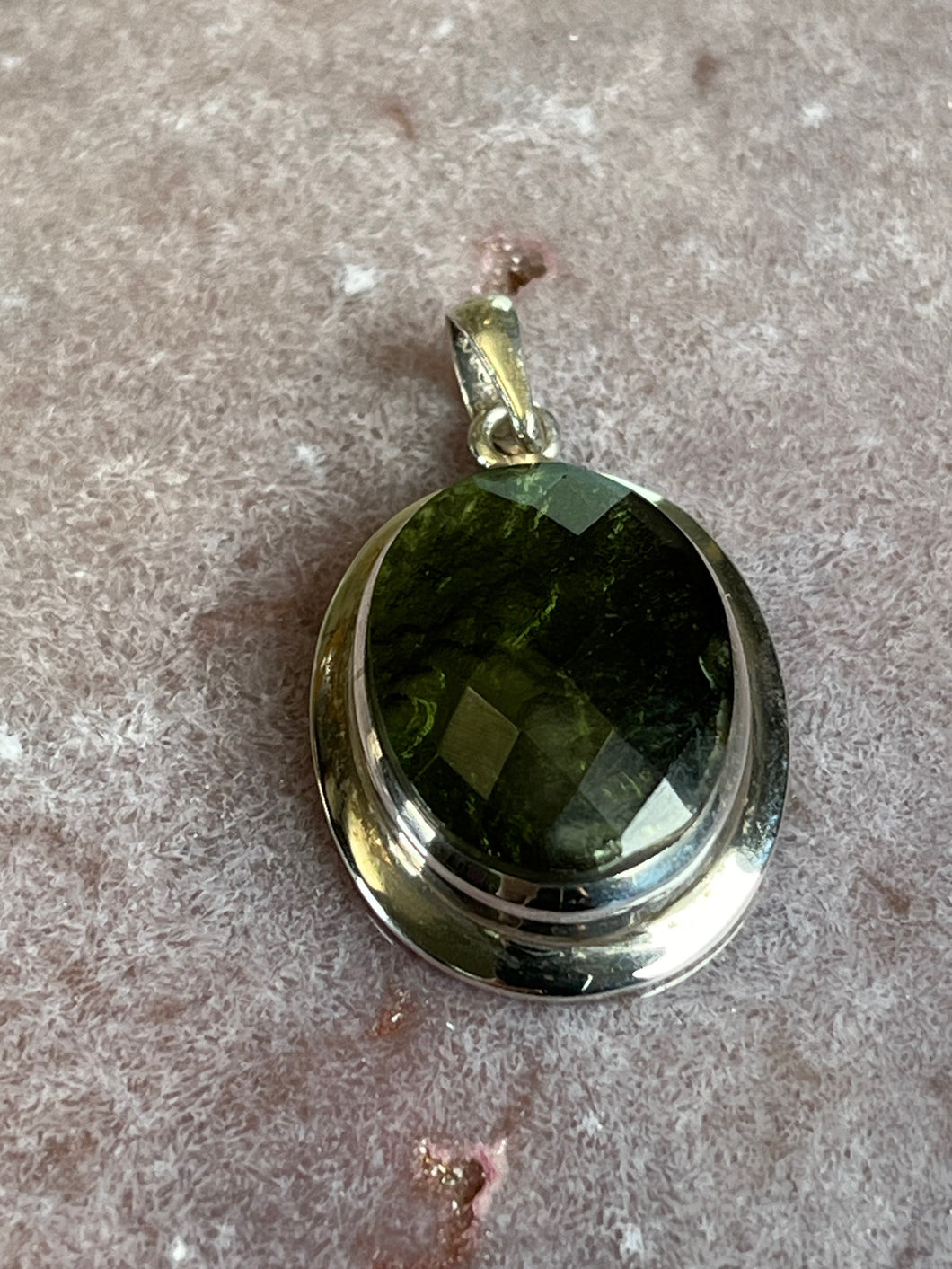 Moldavite faceted pendant 3