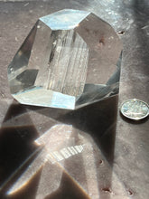 Load image into Gallery viewer, Lemurian portal Columbian 14 LC14
