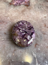 Load image into Gallery viewer, Charoite palmstone Lg2
