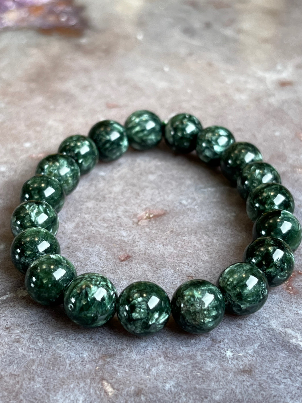 Seraphinte bracelet with Eudyalite