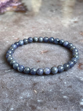 Load image into Gallery viewer, tanzanite bracelet
