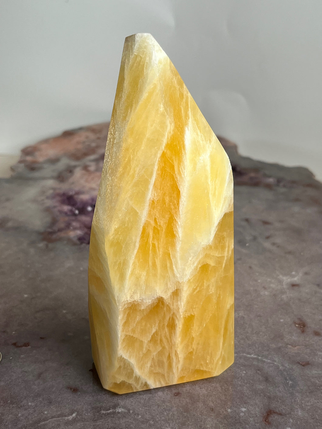 Honey comb calcite