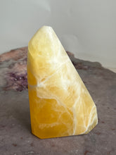 Load image into Gallery viewer, Honey comb calcite 2
