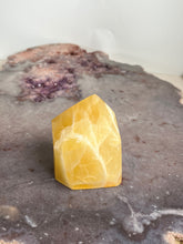 Load image into Gallery viewer, Honey comb calcite 4
