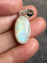 Load image into Gallery viewer, Rainbow moonstone pendant
