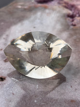 Load image into Gallery viewer, Lemurian spiral portal 8 P8
