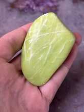 Load image into Gallery viewer, Noble Serpentine 7
