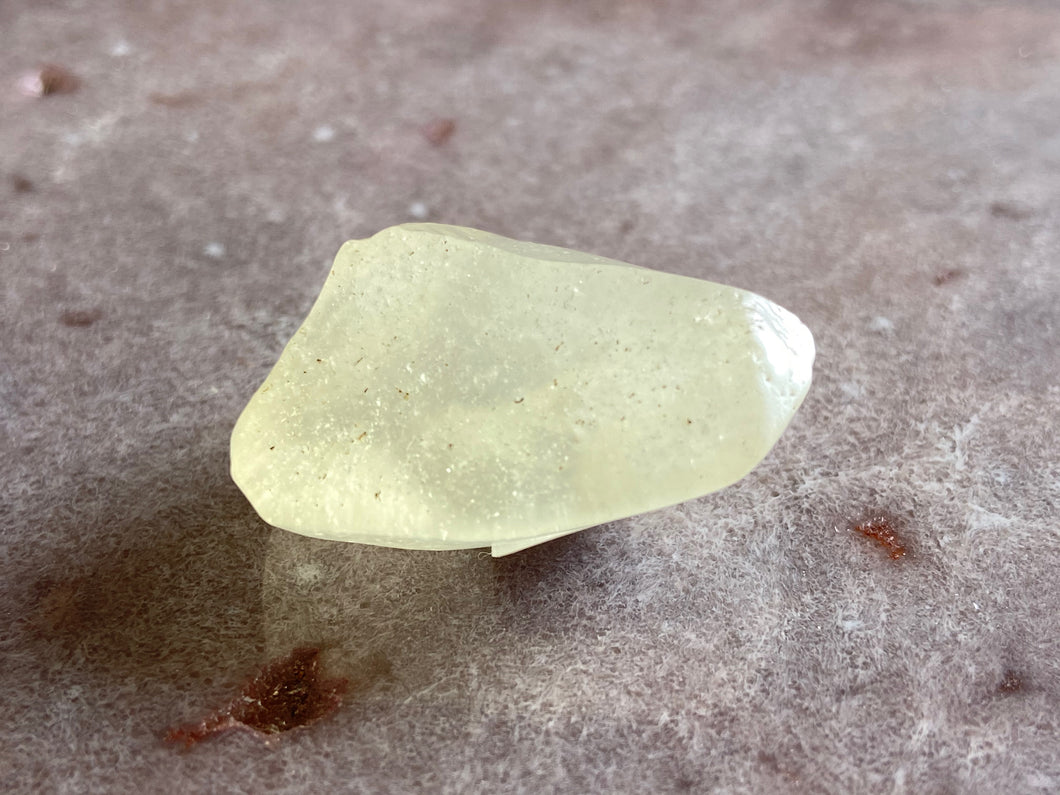 Libyan desert glass 18