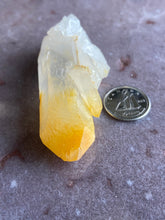 Load image into Gallery viewer, Mango quartz 17
