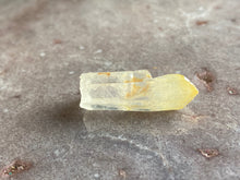 Load image into Gallery viewer, Mango quartz 3
