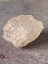 Load image into Gallery viewer, Nirvana Quartz self-healed 25
