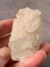 Load image into Gallery viewer, Nirvana Quartz 26
