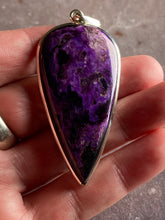 Load image into Gallery viewer, Sugilite pendant 30
