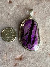 Load image into Gallery viewer, Sugilite pendant 25
