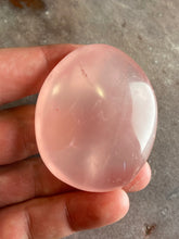 Load image into Gallery viewer, Rose Quartz palmstone 8
