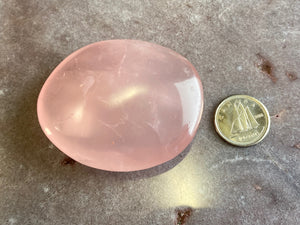 Rose Quartz palmstone 8