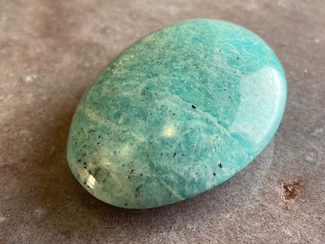 Amazonite palmstone 7