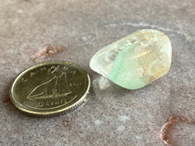 Load image into Gallery viewer, Fuchsite phantom in Quartz tumble 18
