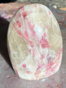 Pegmatite free form 13