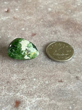Load image into Gallery viewer, Chrome diopside tumble 5
