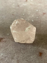 Load image into Gallery viewer, morganite freeform 6
