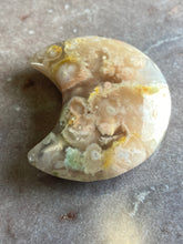 Load image into Gallery viewer, Flower Agate Moon 3
