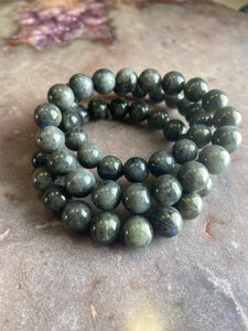 labradorite stretchy bracelet medium