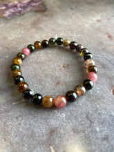 Load image into Gallery viewer, tourmaline stretchy bracelet small
