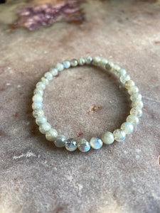 Labradorite stretchy bracelet small