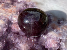 Load image into Gallery viewer, Garnet star tumble 6
