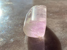 Load image into Gallery viewer, Kunzite tumble 13

